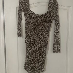 Le Lis Black and White Floral Long Sleeve Dress